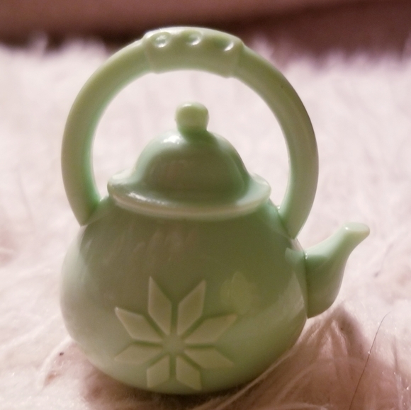 Turquoise Miniature Tea Pot Dollhouse Kettle Flower Plastic - Picture 3 of 8